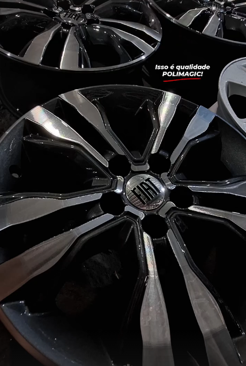 Roda preta com acabamento diamantado em Fiat, serviço Polimagic